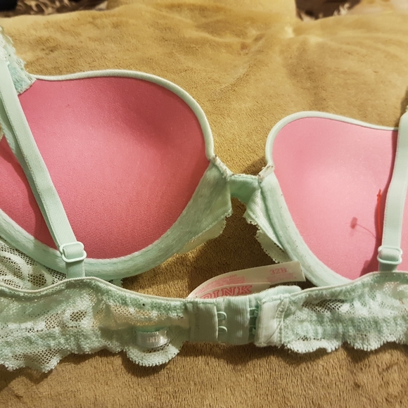 Pink by Victoria's Secret Push Up Bra 32B - Picture 2 of 3
